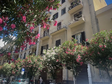 Foto Appartamento in Via Putignani 262, Bari Murat di 125 m² con 4 locali