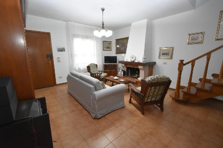 Foto Villa a schiera a San Giuliano Terme Rigoli, Molina di Quosa di 140 m²