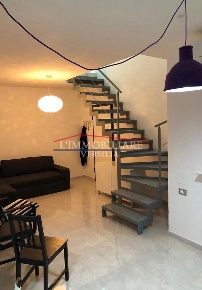 Foto Appartamento a Massa Ronchi - Poveromo di 180 m² con 5 locali