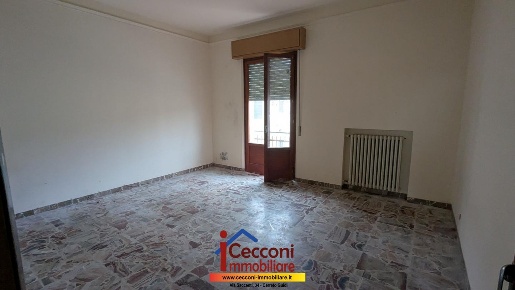 Foto Appartamento a Cerreto Guidi Centro di 120 m² con 5 locali in vendita