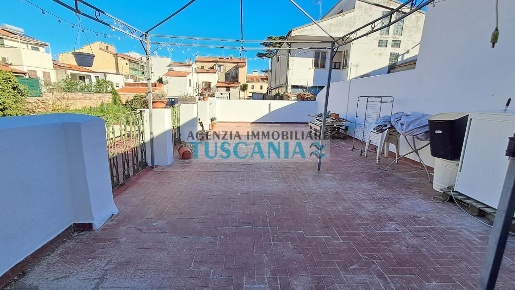 Foto Appartamento a Cecina Cecina Centro di 55 m² con 3 locali in vendita