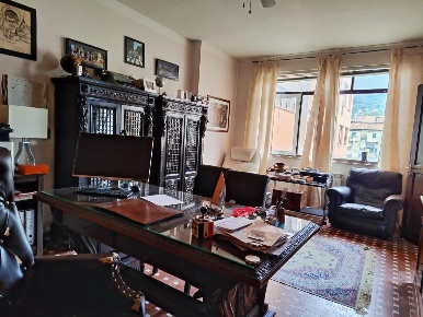 Foto Ufficio a Carrara Centro di 60 m² con 2 locali in vendita