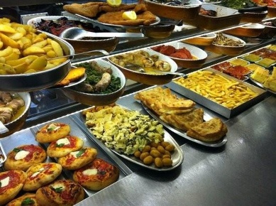 Foto Attività commerciale a Pontedera Oltrera di 80 m² con 3 locali