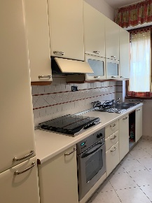 Foto Appartamento a Carrara Avenza di 110 m² con 4 locali in vendita