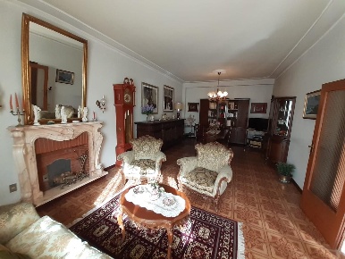 Foto Appartamento a Empoli Pretura - Sanzio di 160 m² con 6 locali