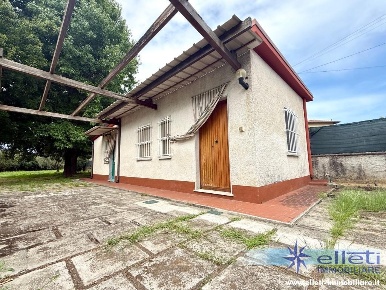 Foto Casa indipendente a Massa Mirteto di 40 m² con 2 locali in vendita