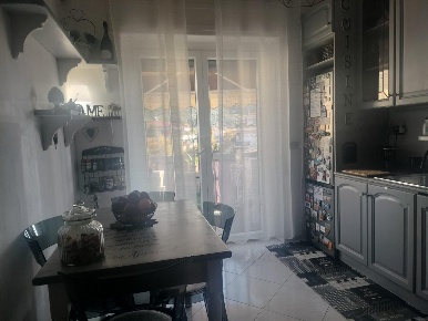 Foto Appartamento a Massa Centro di 80 m² con 4 locali in vendita