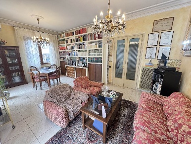 Foto Appartamento a Scandicci Le Bagnese, San Giusto di 100 m² con 5 locali