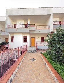Foto Villa a schiera in Via San Leonardo  129, Salerno di 330 m² in vendita