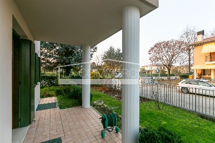 Foto Appartamento a Casale sul Sile Centro di 96 m² con 5 locali in vendita