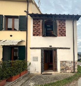 Foto Casa indipendente a Lucca Maggiano - San Macario di 65 m² con 3 locali