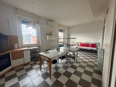 Foto Appartamento in Via Ripamonti, Milano Ripamonti di 80 m² con 2 locali