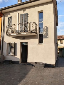 Foto Casa indipendente a Casaletto Vaprio di 100 m² con 3 locali in vendita