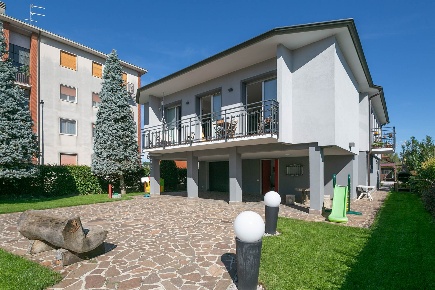 Foto Villa unifamiliare in VIA  VALFREDDA 14, Sulbiate Centro di 206 m²