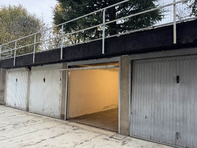Foto Garage in Via don Mario Ciceri 27, Sulbiate Centro di 17 m² in vendita