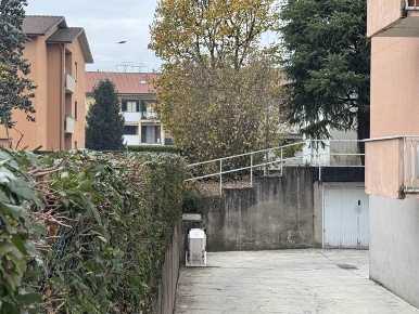 Foto Garage in Via don Mario Ciceri 27, Sulbiate Centro di 17 m² in vendita
