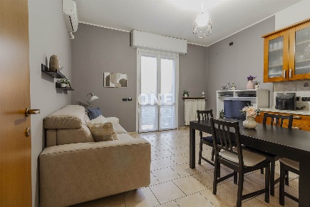 Foto Appartamento in Via Caglio 8, Lesmo di 87 m² con 3 locali in vendita