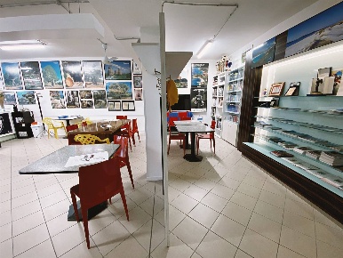 Foto Magazzino a Brescia Chiesanuova di 120 m² con 2 locali in affitto