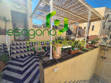 Foto Appartamento a Siracusa di 80 m² con 3 locali in affitto