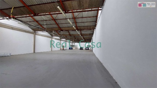 Foto Capannone industriale a Modena di 1000 m² con 1 locali in affitto