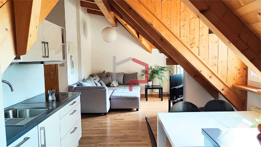 Foto Appartamento in Josef Weingartner, Lagundo Centro di 72 m² in vendita