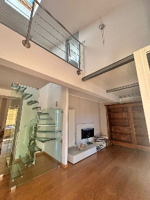 Foto Appartamento a Sarzana Centro di 145 m² con 6 locali in vendita