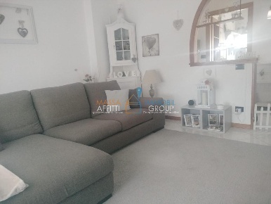 Foto Appartamento in Via Alfieri 19, Massa Centro di 90 m² con 4 locali