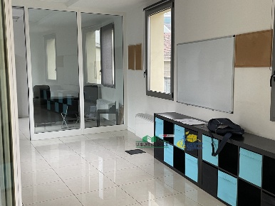 Foto Ufficio in Viale Piacenza, Parma Parco Ducale - Oltretorrente di 75 m²