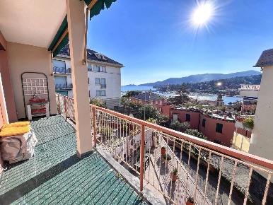 Foto Appartamento in Via Privata Bozzo Costa 14, Rapallo di 110 m²