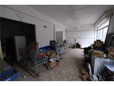 Foto Locale commerciale in VIA DELLA RIPA, Firenze Rovezzano di 105 m²