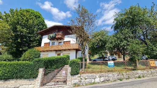 Foto Appartamento in via F. Tura, Gallio Centro di 80 m² con 3 locali