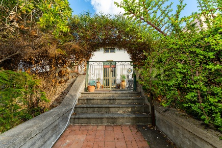 Foto Villa singola in Via Re Martino 212, Catania Rotolo di 130 m²