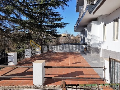 Foto Appartamento in Calata Capodichino, Napoli Ponti Rossi di 70 m²