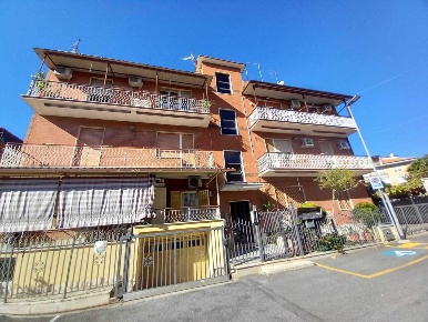 Foto Appartamento in VIA CRISPI 3, Guidonia Montecelio Villanova di 113 m²
