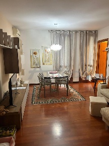 Foto Appartamento in Via Vincenzo Chiarugi RO, Rovigo di 85 m² con 6 locali