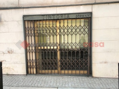 Foto Negozio in Mazzini, Omegna Centro di 45 m² con 2 locali in vendita