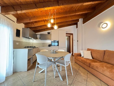 Foto Attico in Via C. Bargnani 1, Adro Centro di 60 m² con 2 locali