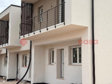 Foto Villa bifamiliare in Via Buonarroti 1, Avezzano Centro di 115 m²
