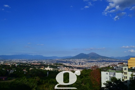 Foto Appartamento in Bernardo Cavallino, Napoli Rione Alto di 100 m²