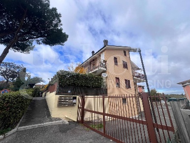 Foto Appartamento in Via la Contea 81, Roma Casetta Mattei - Corviale
