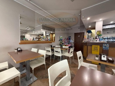 Foto Bar a Paullo Centro di 80 m² con 1 locali in vendita