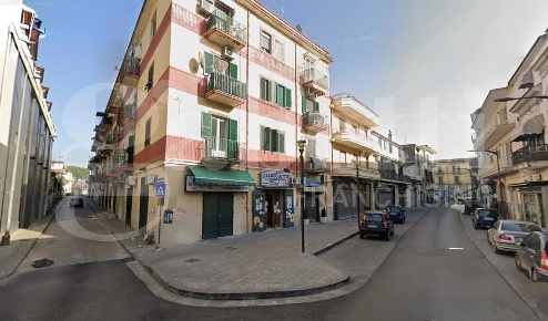 Foto Attività commerciale in Via Duca D'Aosta 28, Grumo Nevano di 25 m²