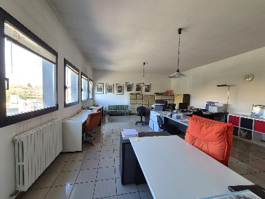 Foto Capannone industriale in del Greto, Zola Predosa Zola di 276 m²