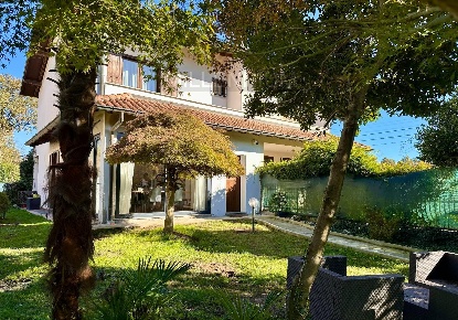 Foto Villa bifamiliare in VIA Beati, Castelletto sopra Ticino Centro