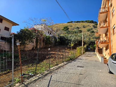 Foto Terreno residenziale in VIA CORRADO CAGLI, Palermo di 943 m²