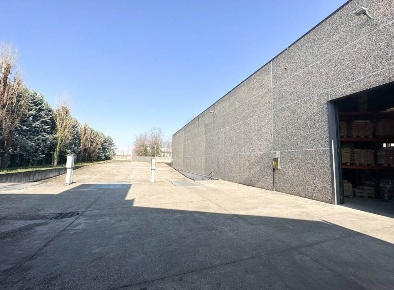 Foto Capannone industriale a Desio di 1300 m² in affitto