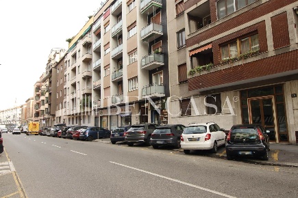 Foto Attività commerciale in Via Emilio Morosini  23, Milano Cadore