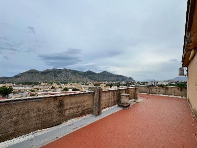 Foto Appartamento in gino zappa  70, Palermo San Filippo Neri di 155 m²