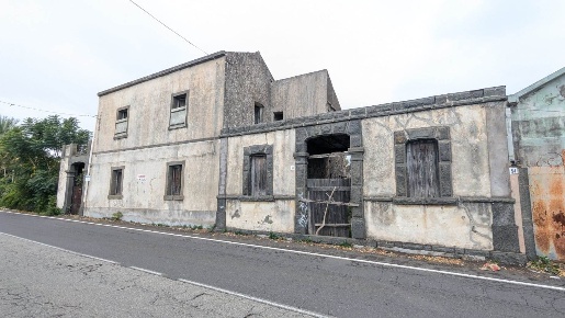 Foto Rustico in VIA MARCHESANA, Aci Sant'Antonio Centro di 270 m²
