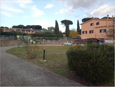 Foto Appartamento in Via Del Sassone  11, Fiano Romano di 70 m² in vendita